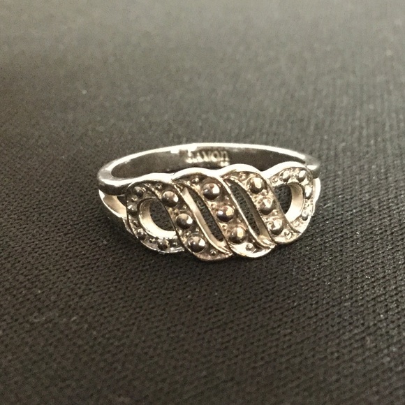 Vintage Avon Ring - Picture 1 of 3